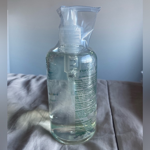 NWT Cuccio Botanicals Hand and Body Wash - Picture 4 of 4